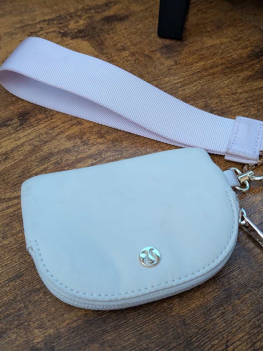 lululemon athletica Small Wristlet Card Holder - Cream & Pale Pink